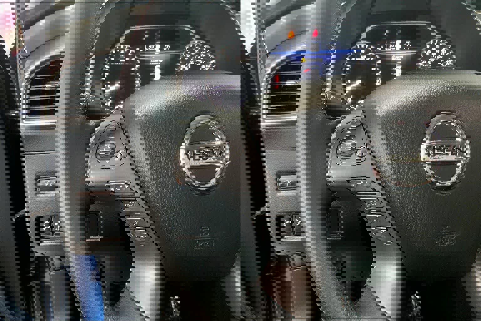 Used 2022 Nissan Murano SL w/ Cargo Package image 21