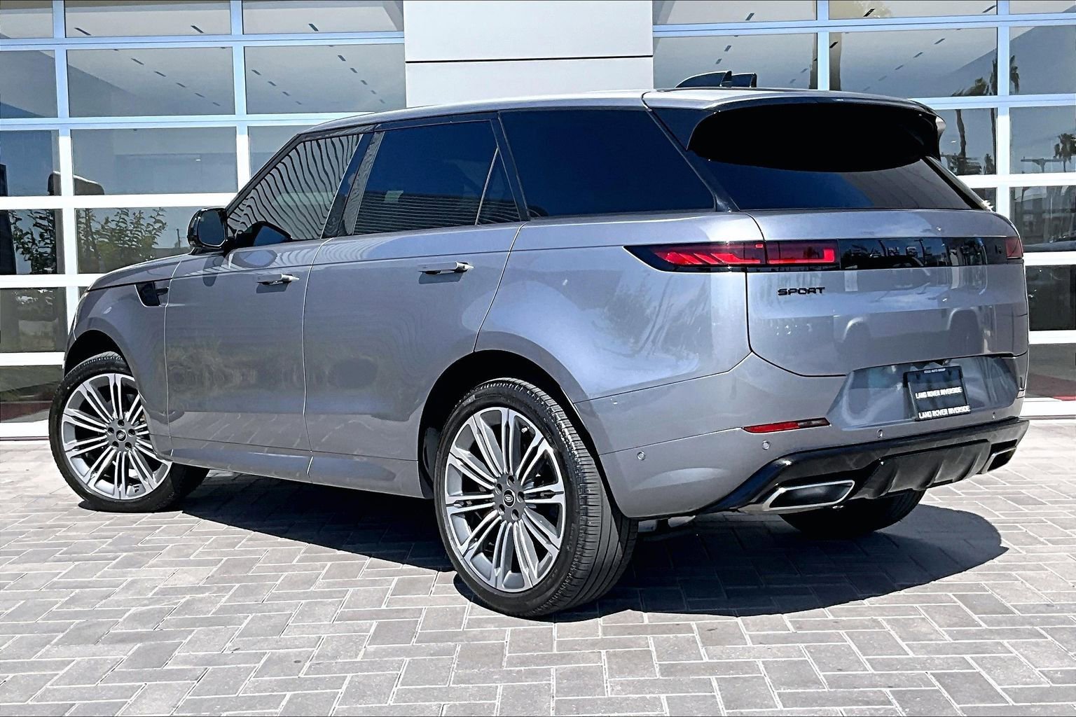 Certified 2025 Land Rover Range Rover Sport Dynamic SE image 12