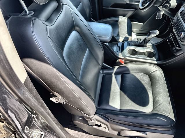 Used 2022 Chevrolet Colorado Z71 image 32