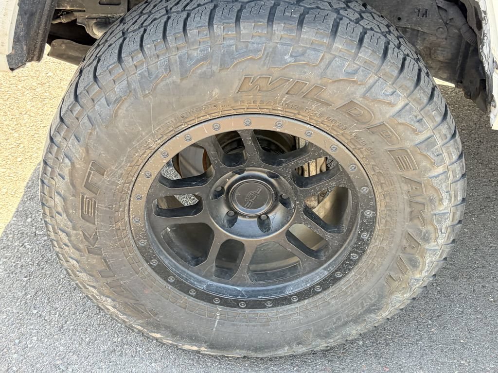 Used 2019 Toyota Tacoma SR5 RWD image 5