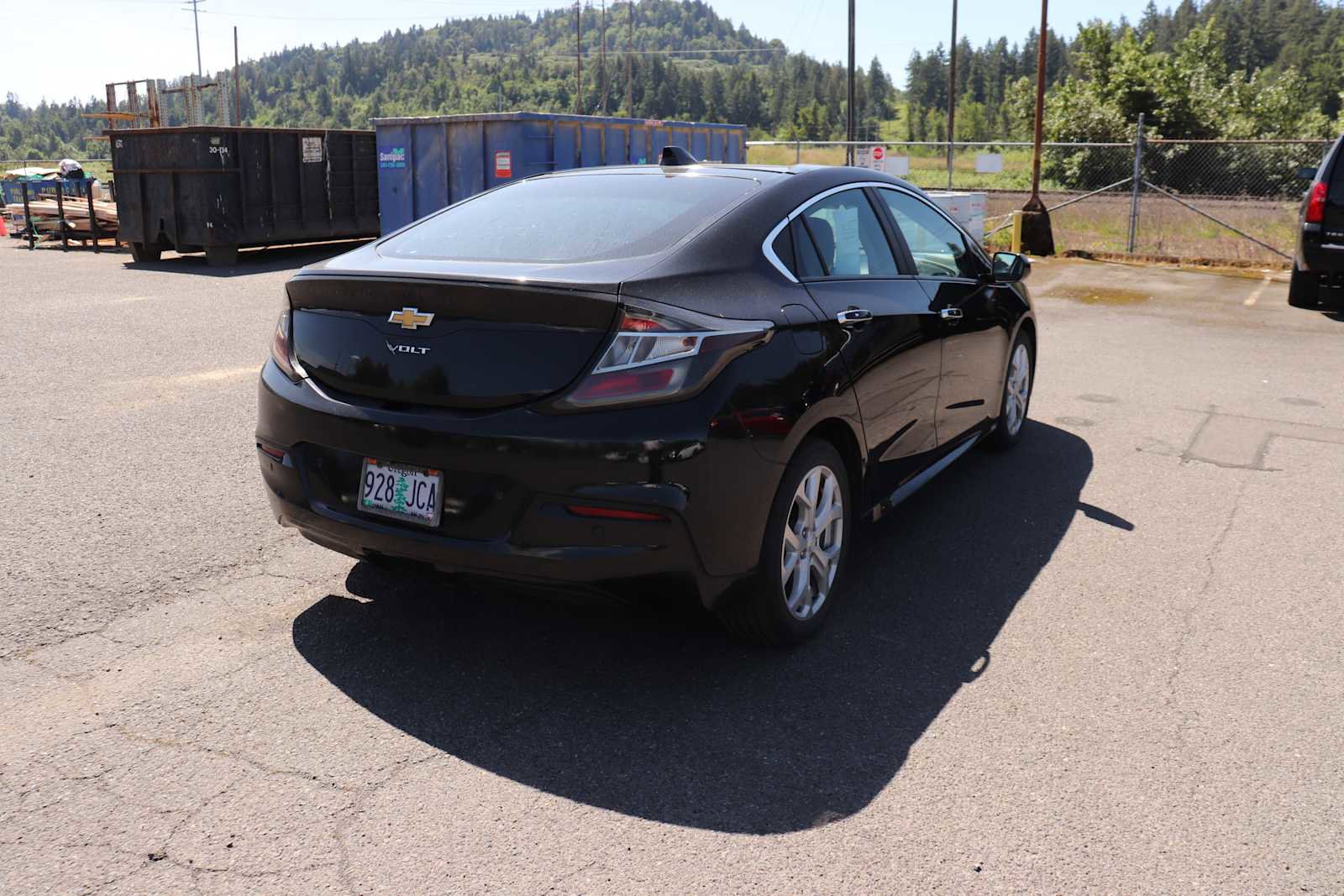 Used 2016 Chevrolet Volt Premier w/ Driver Confidence Package FWD image 5