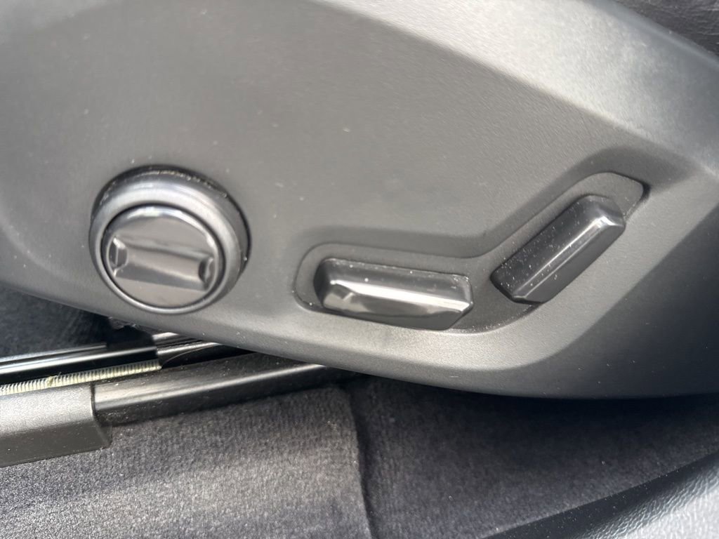 Used 2024 Volvo XC60 B5 Core w/ Protection Package Premier image 20