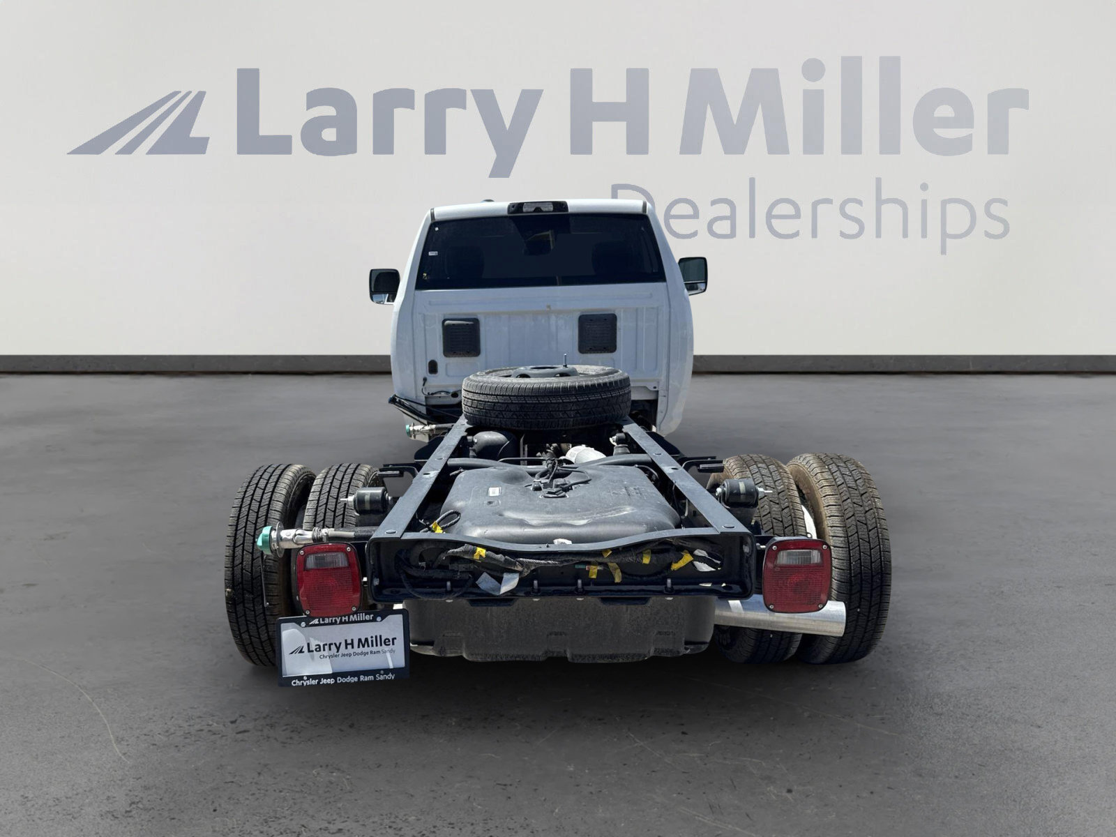 New 2025 RAM 3500 Tradesman image 7