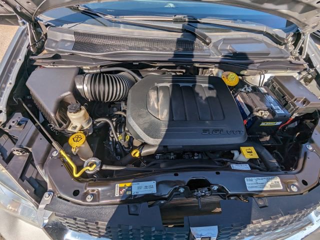 Used 2020 Dodge Grand Caravan SXT FWD image 11