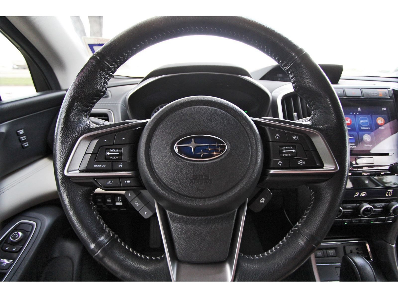 Used 2022 Subaru Ascent Limited w/ Technology Package AWD/4WD image 13