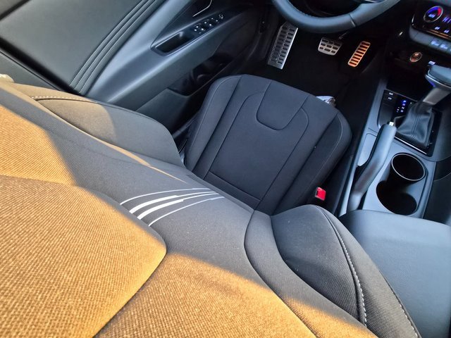 New 2026 Hyundai Elantra Sport image 13