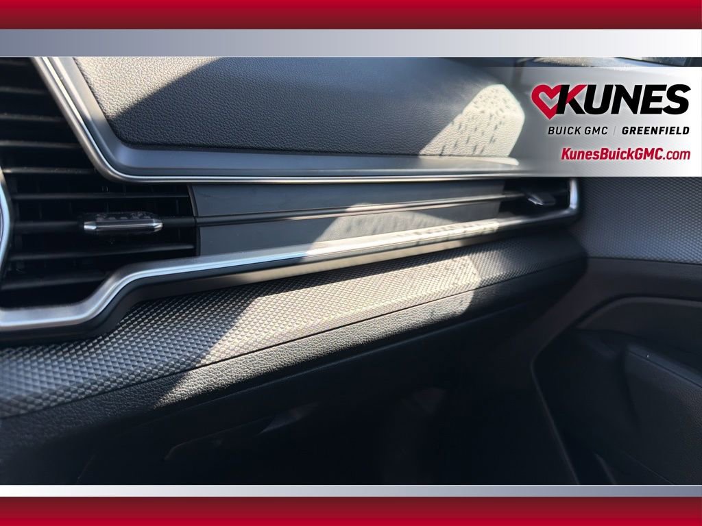 Used 2025 Kia Sportage LX image 30