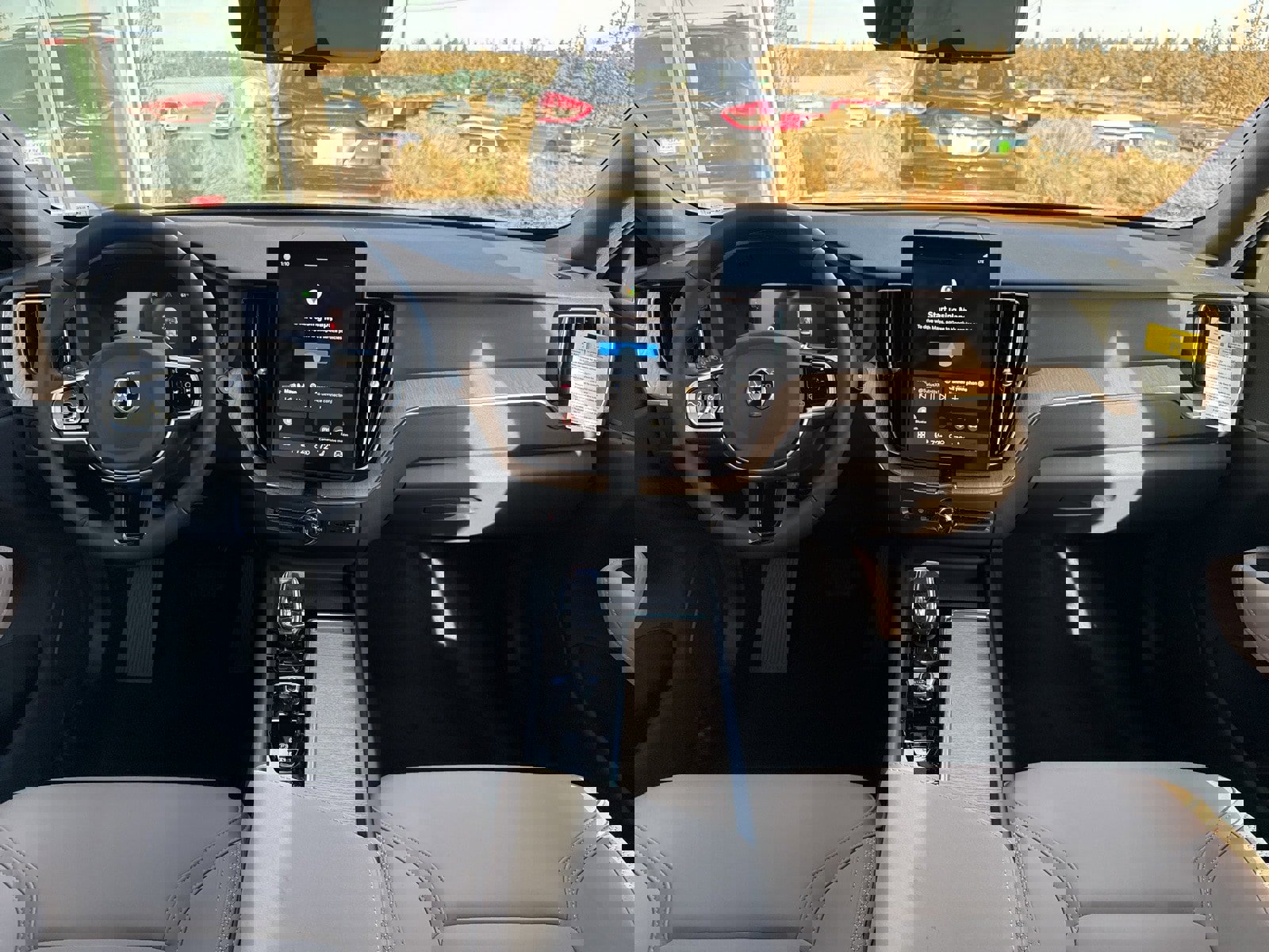 New 2026 Volvo XC60 B5 Plus w/ Protection Package Premier image 17