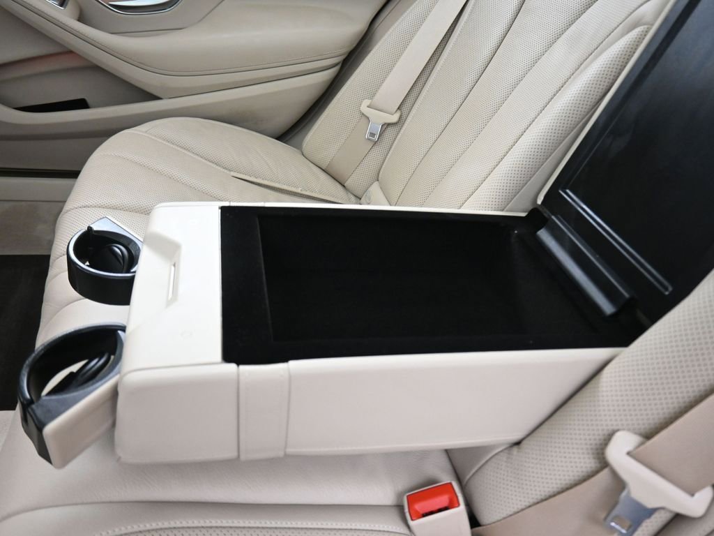 Used 2017 Mercedes-Benz S 550 Sedan w/ Premium Package image 38