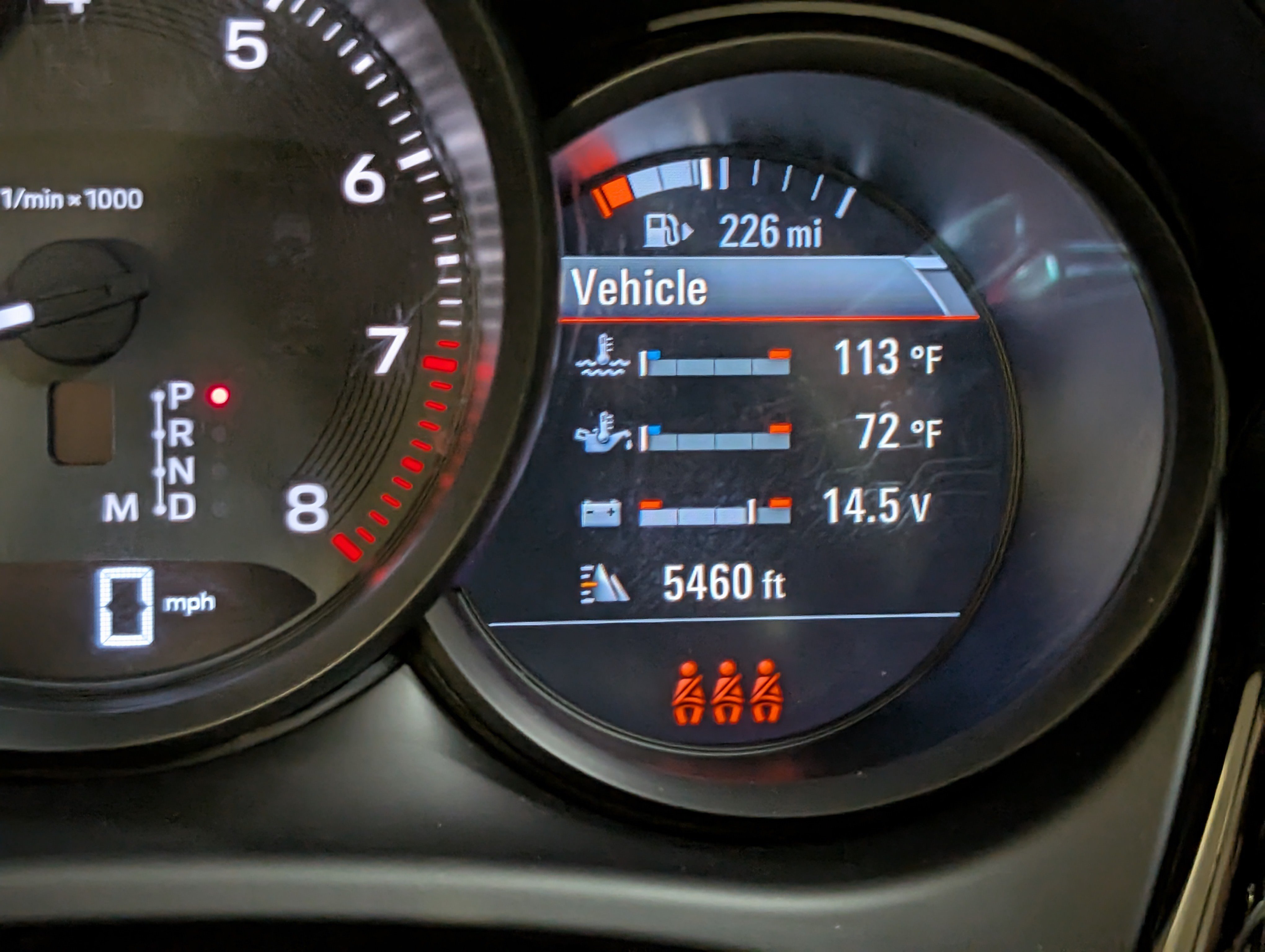 Certified 2023 Porsche Macan Turbo AWD/4WD image 31