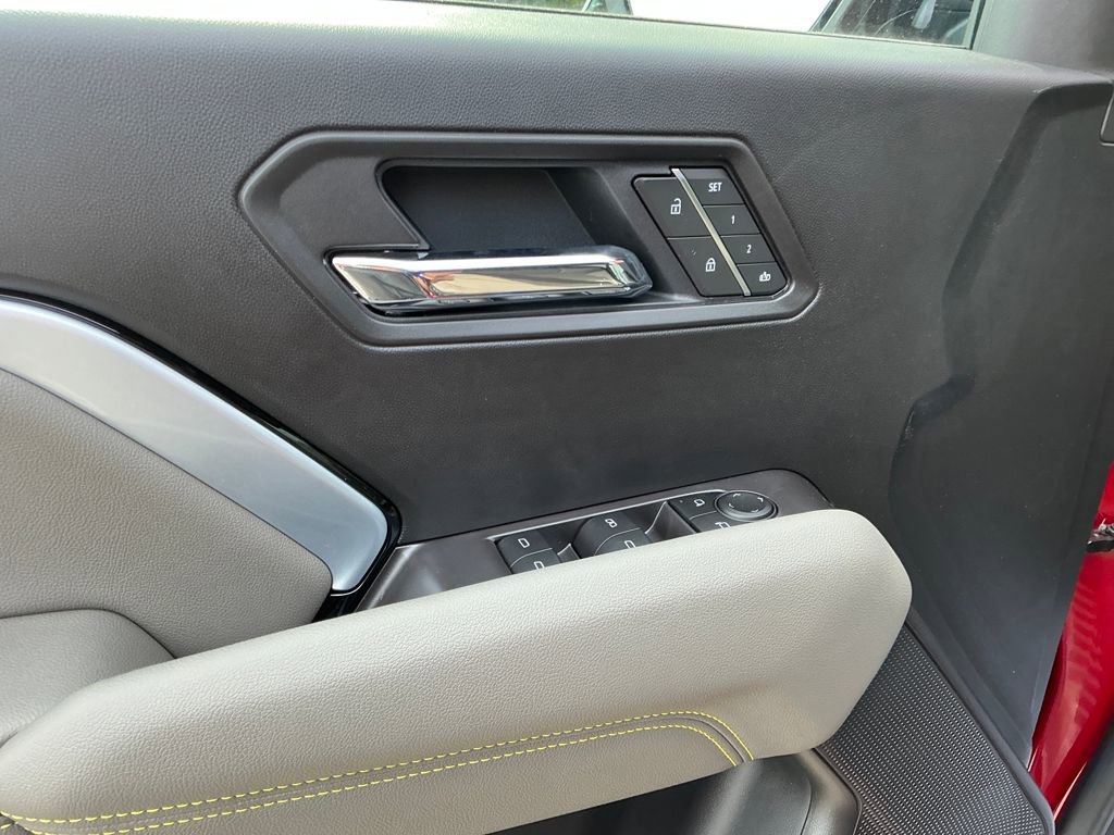 New 2026 Chevrolet Colorado ZR2 w/ Technology Package image 11