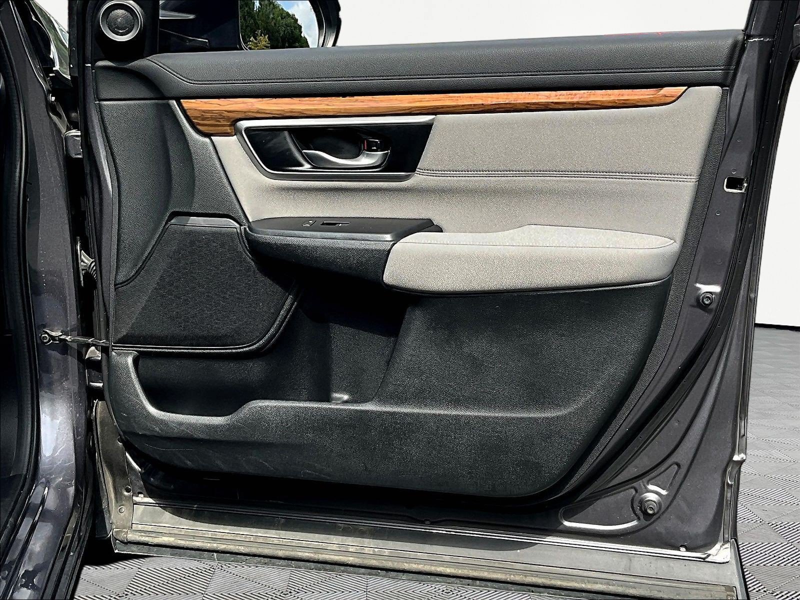 Used 2019 Honda CR-V EX image 28