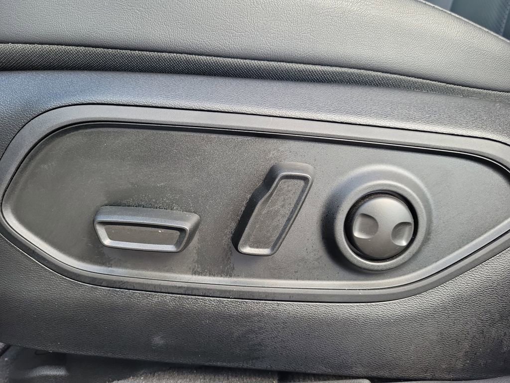 New 2026 Jeep Cherokee Laredo image 23