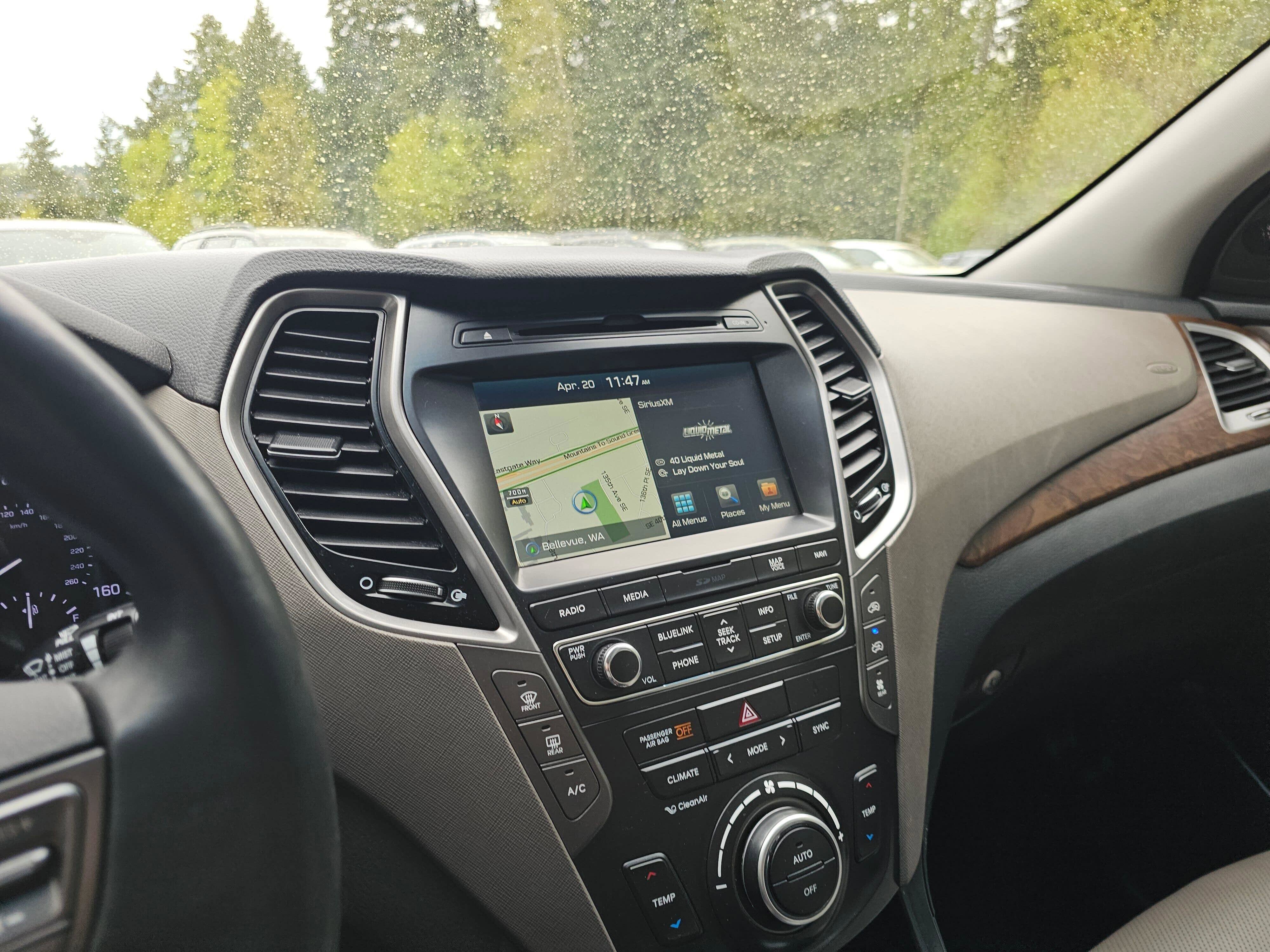 Used 2017 Hyundai Santa Fe Limited AWD/4WD image 28