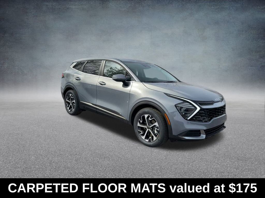 Used 2025 Kia Sportage EX image 2