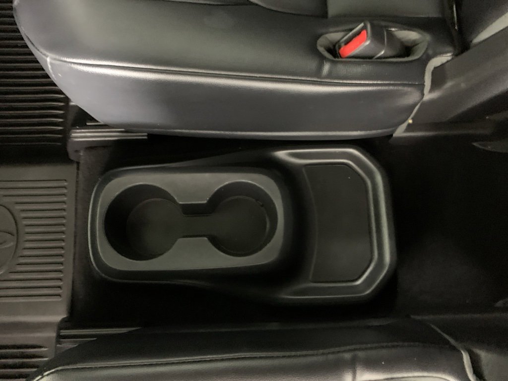 Used 2022 Toyota Highlander XLE image 26