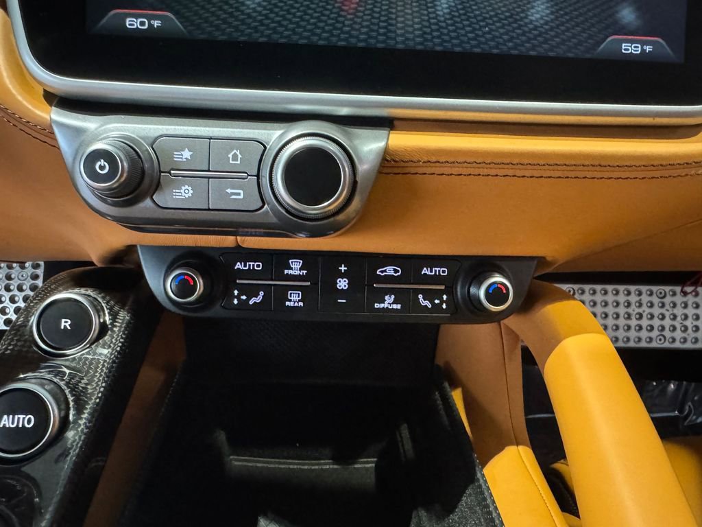 Used 2018 Ferrari GTC4Lusso T RWD image 27