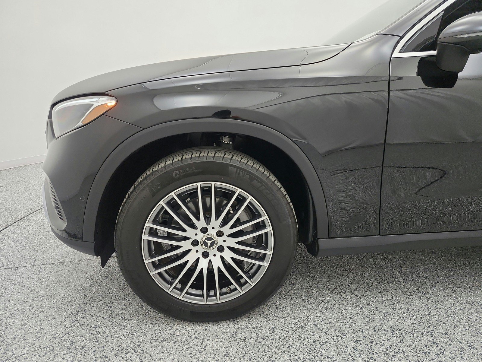 Used 2024 Mercedes-Benz GLC 300 4MATIC image 18
