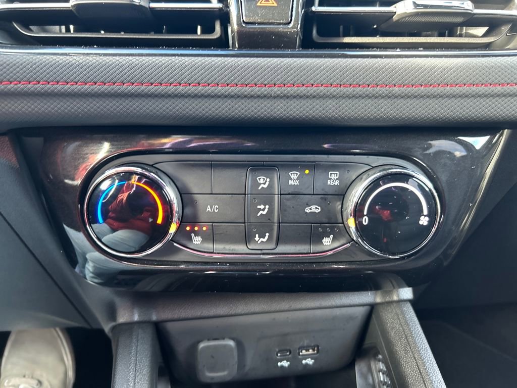 Used 2024 Chevrolet TrailBlazer RS image 29