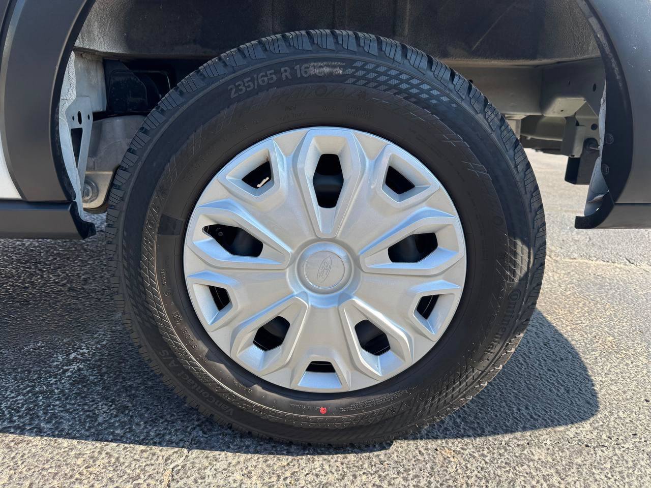Used 2022 Ford E-Transit Medium Roof w/ Load Area Protection Package RWD image 47