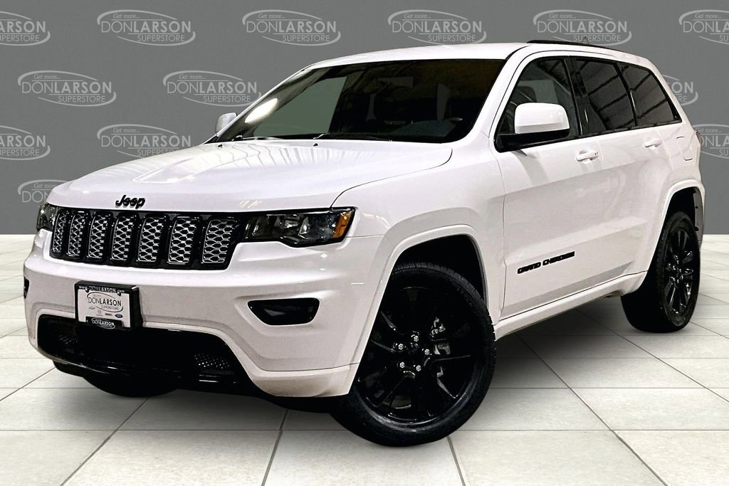 Used 2021 Jeep Grand Cherokee Laredo X AWD/4WD image 3