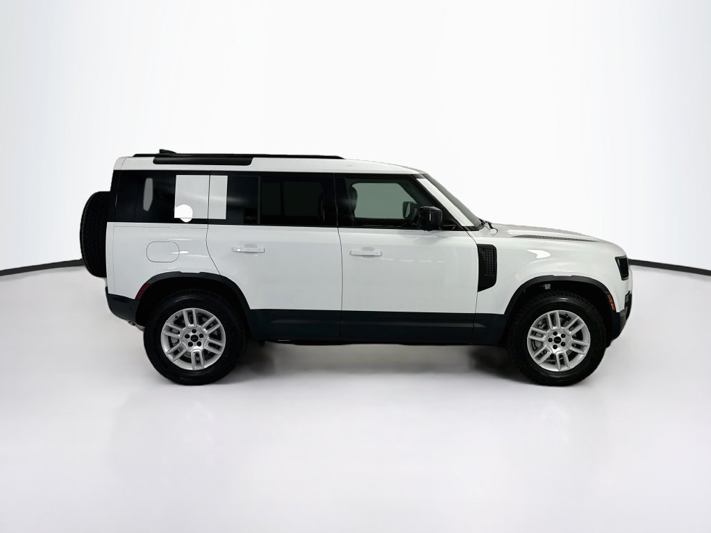 New 2026 Land Rover Defender 110 S AWD/4WD image 4