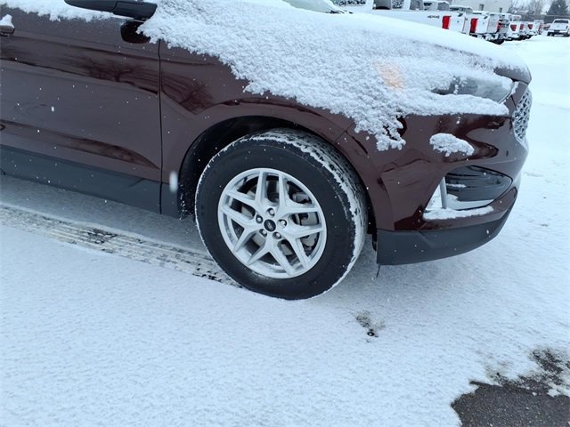 Certified 2024 Ford Edge SEL w/ Convenience Package image 4