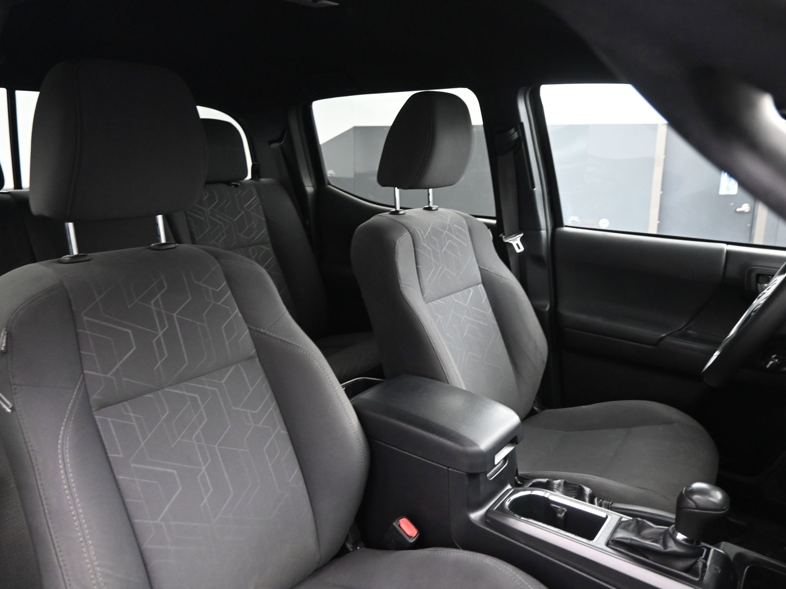 Used 2017 Toyota Tacoma TRD Sport image 25