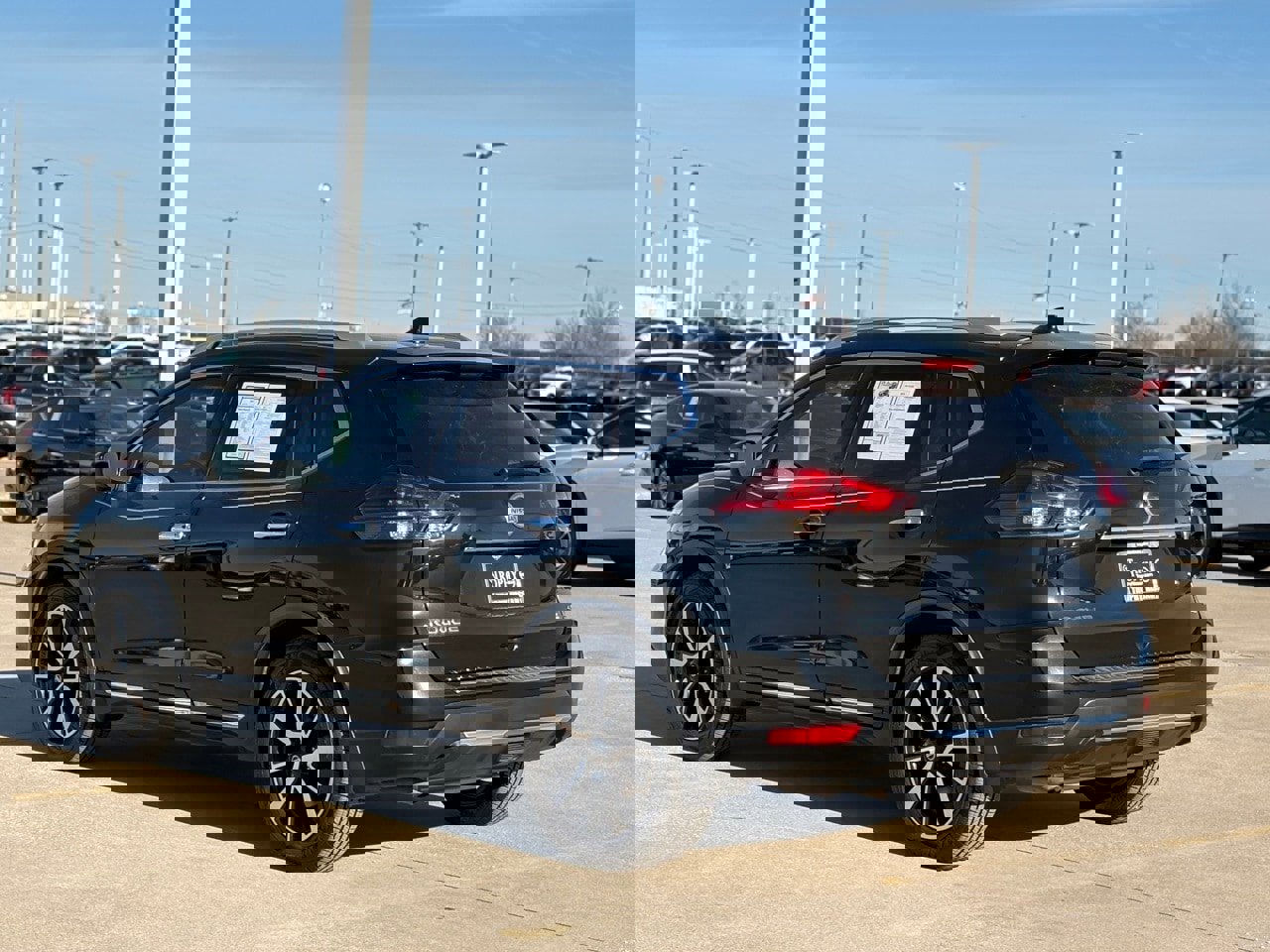 Used 2017 Nissan Rogue SL w/ SL Premium Package image 6