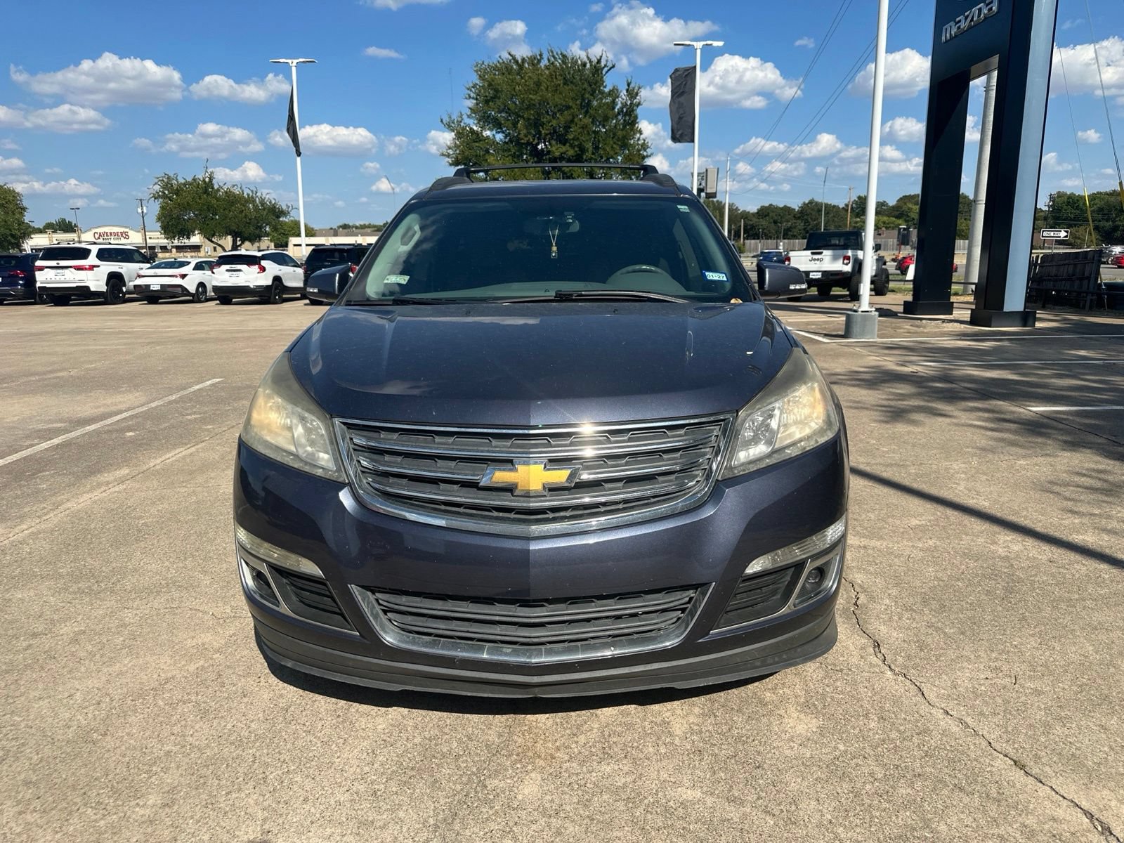 Used 2014 Chevrolet Traverse LT FWD image 2