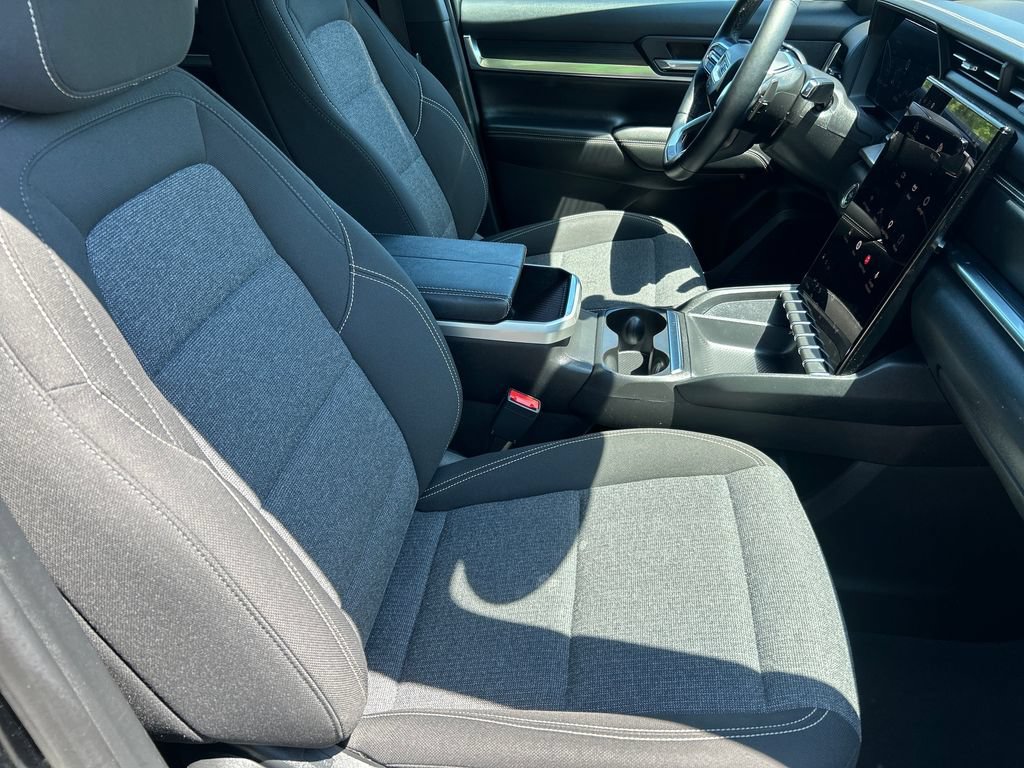 Used 2025 GMC Terrain Elevation AWD/4WD image 13