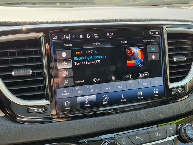 Certified 2023 Chrysler Pacifica Touring-L image 26