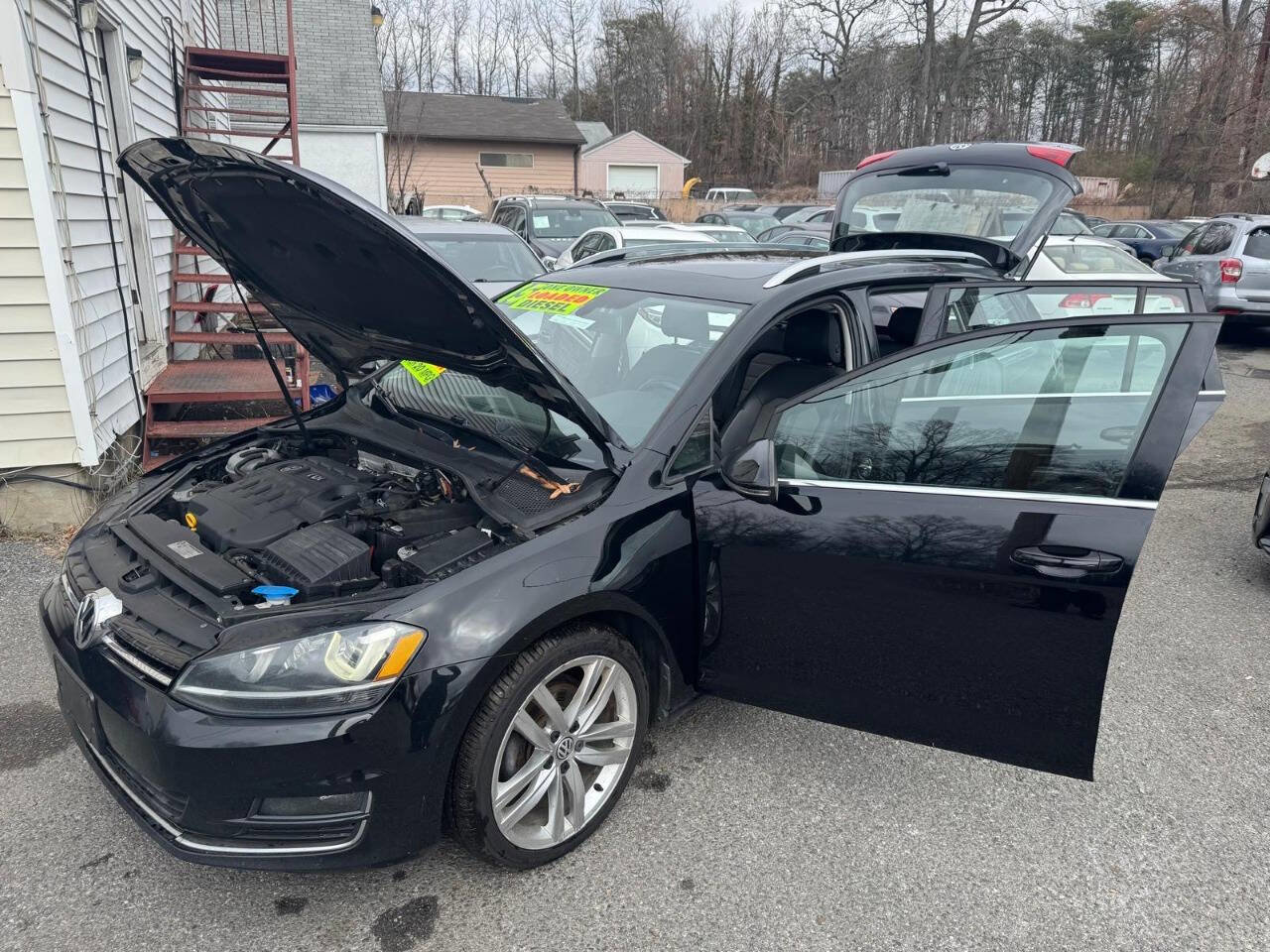 Used 2015 Volkswagen Golf TDI S image 11