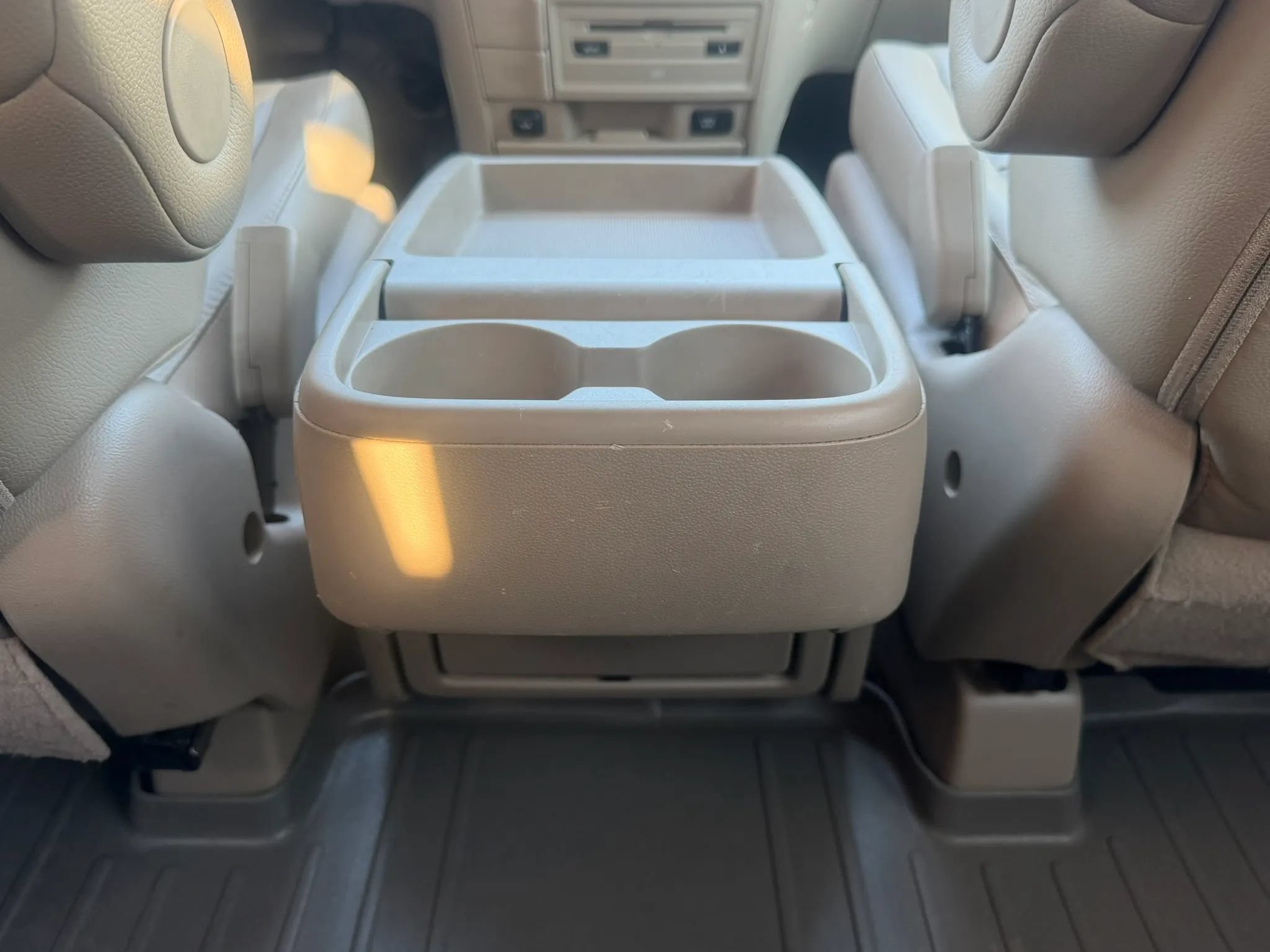 Used 2014 Honda Odyssey EX-L image 16
