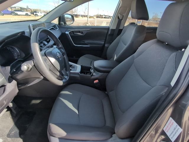 Used 2025 Toyota RAV4 XLE image 12