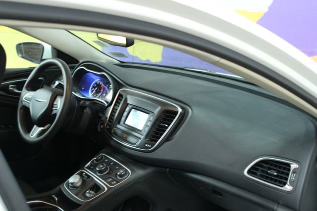 Used 2016 Chrysler 200 LX FWD image 11