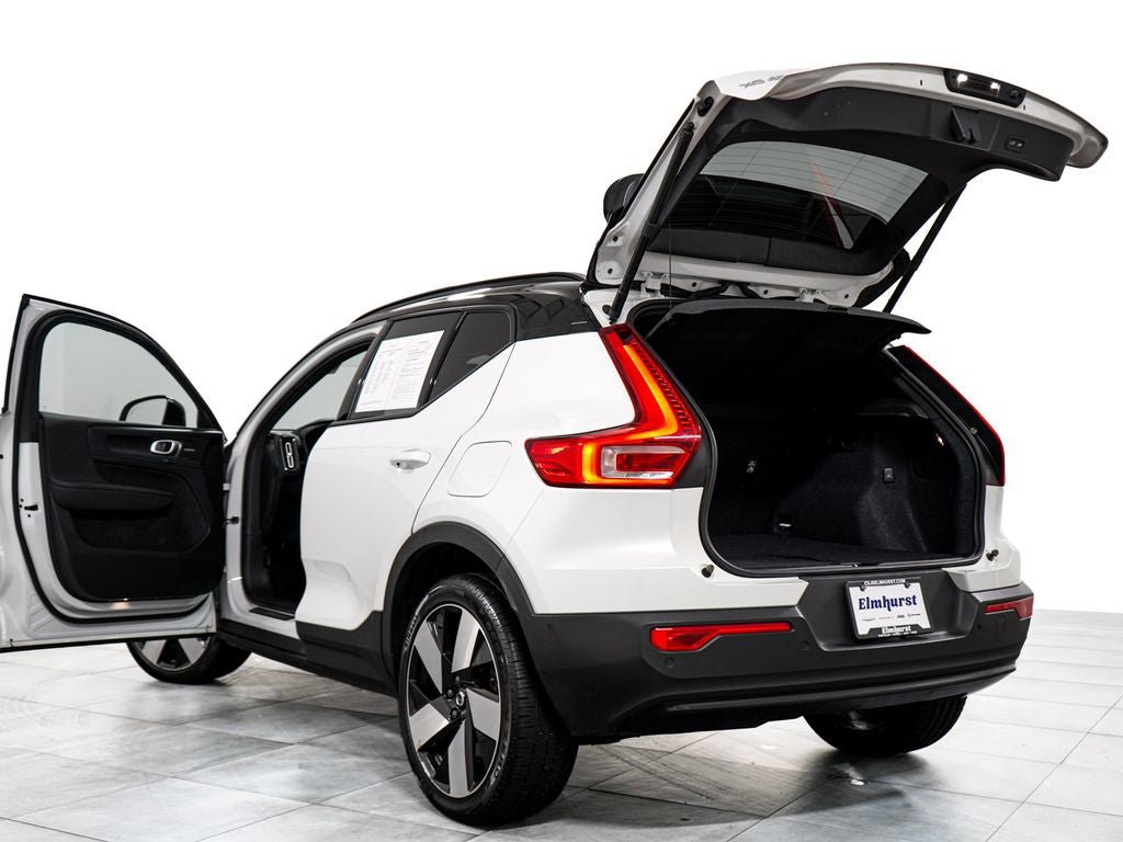 Used 2023 Volvo XC40 Recharge Ultimate AWD/4WD image 11