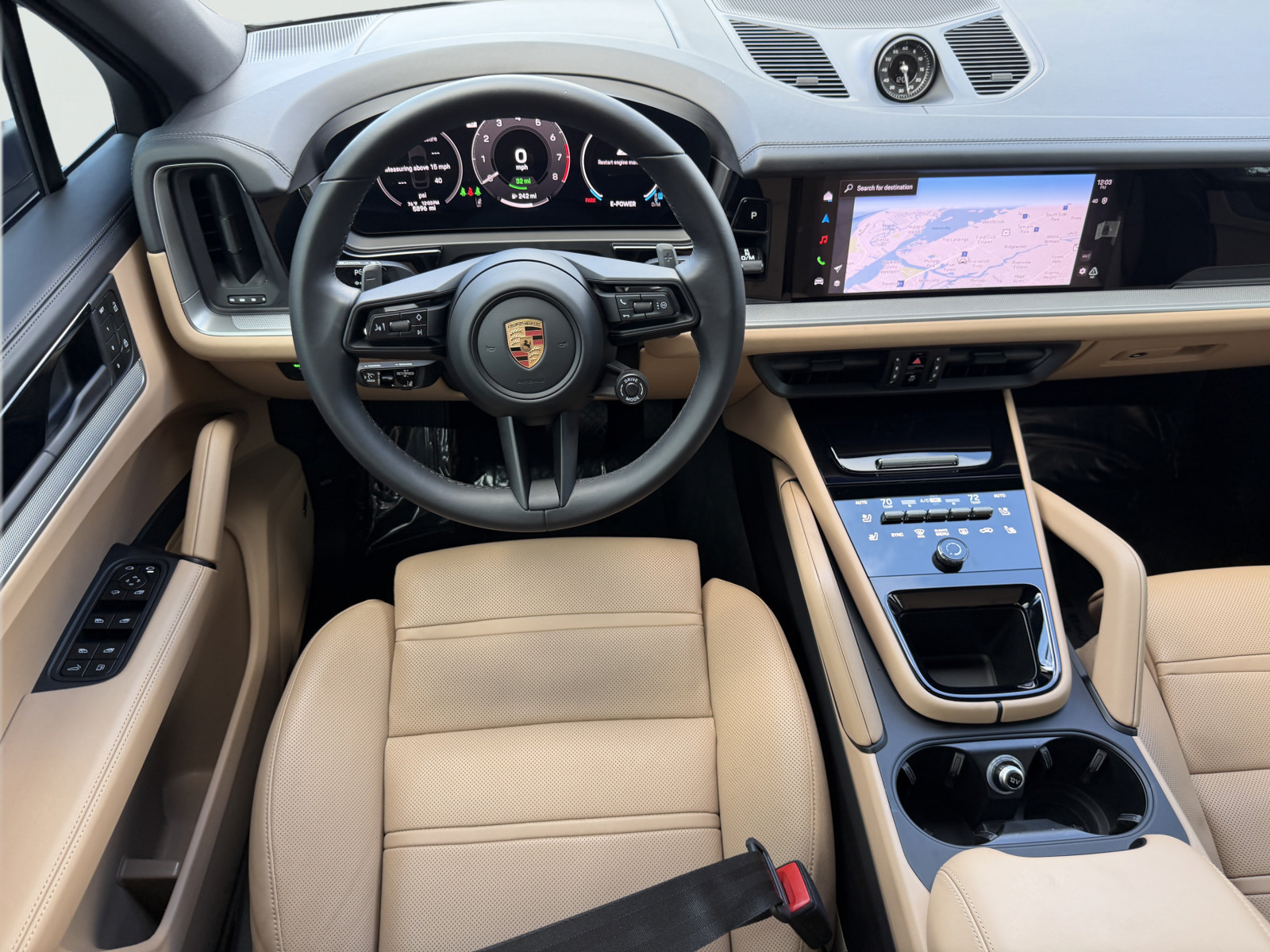 Certified 2025 Porsche Cayenne E-Hybrid Coupe AWD/4WD image 17