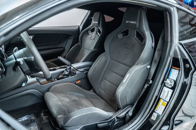 Used 2017 Ford Mustang Shelby GT350 w/ Electronics Package RWD image 18