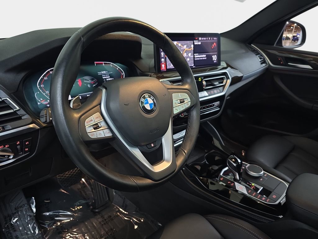 Certified 2023 BMW X4 xDrive30i w/ Premium Package image 16