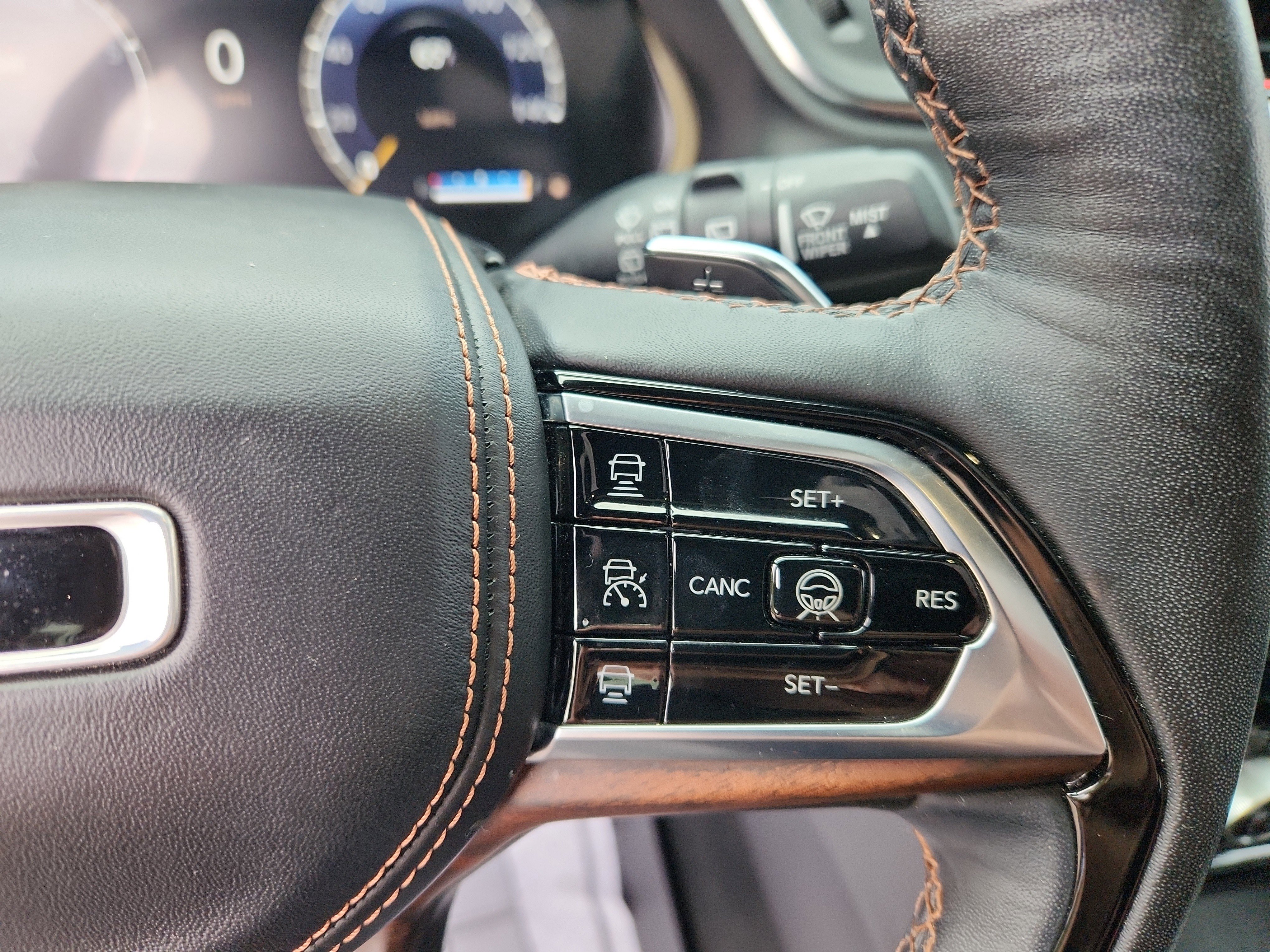 Used 2022 Jeep Grand Cherokee Summit w/ Adv Protech Group IV image 33