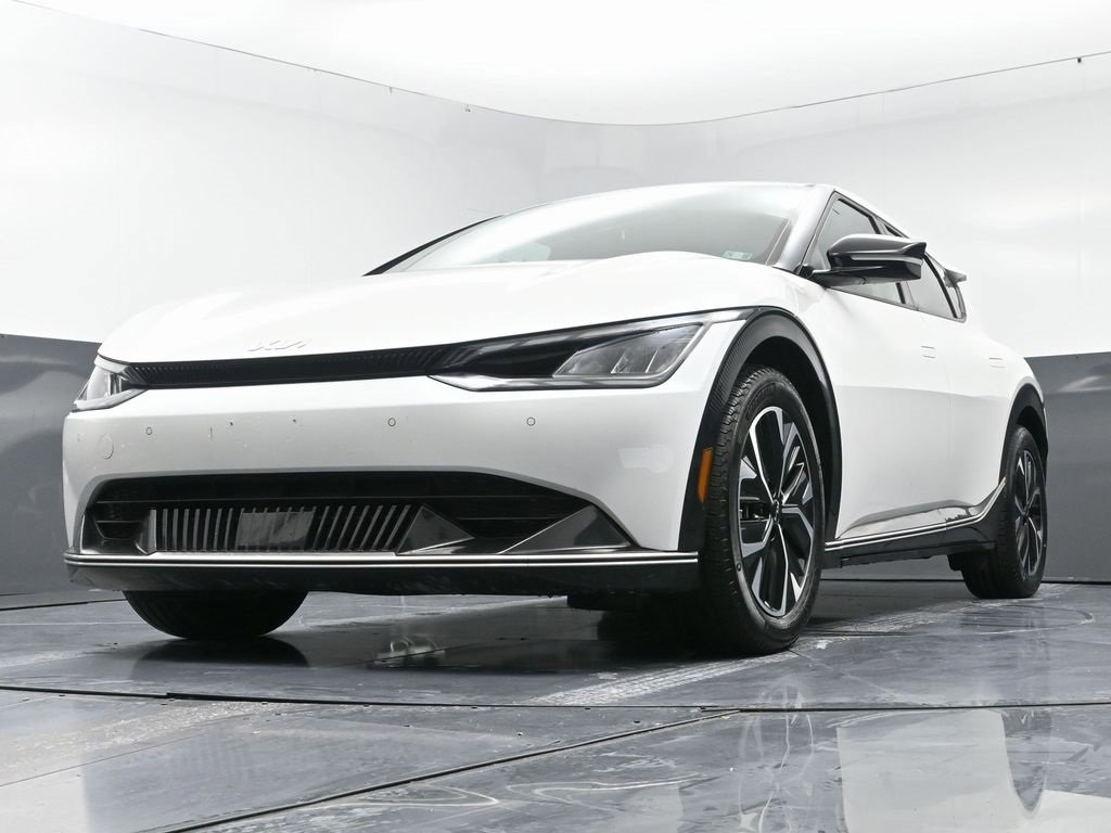 Used 2022 Kia EV6 Wind image 47