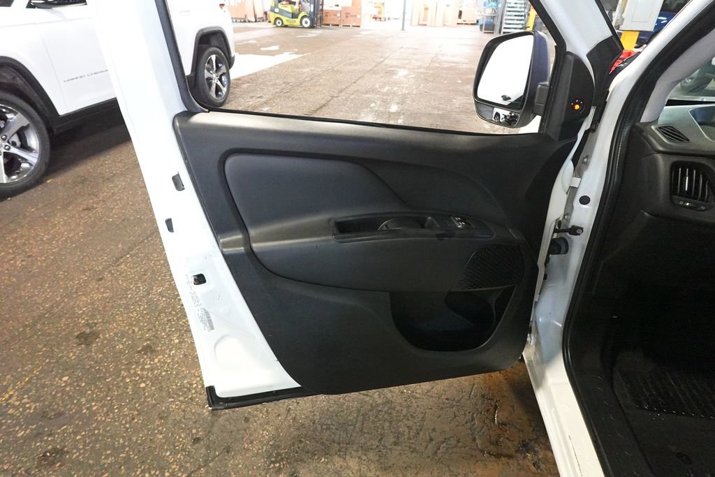 Used 2016 RAM ProMaster City Tradesman SLT w/ Rear Back-up Camera Group image 7