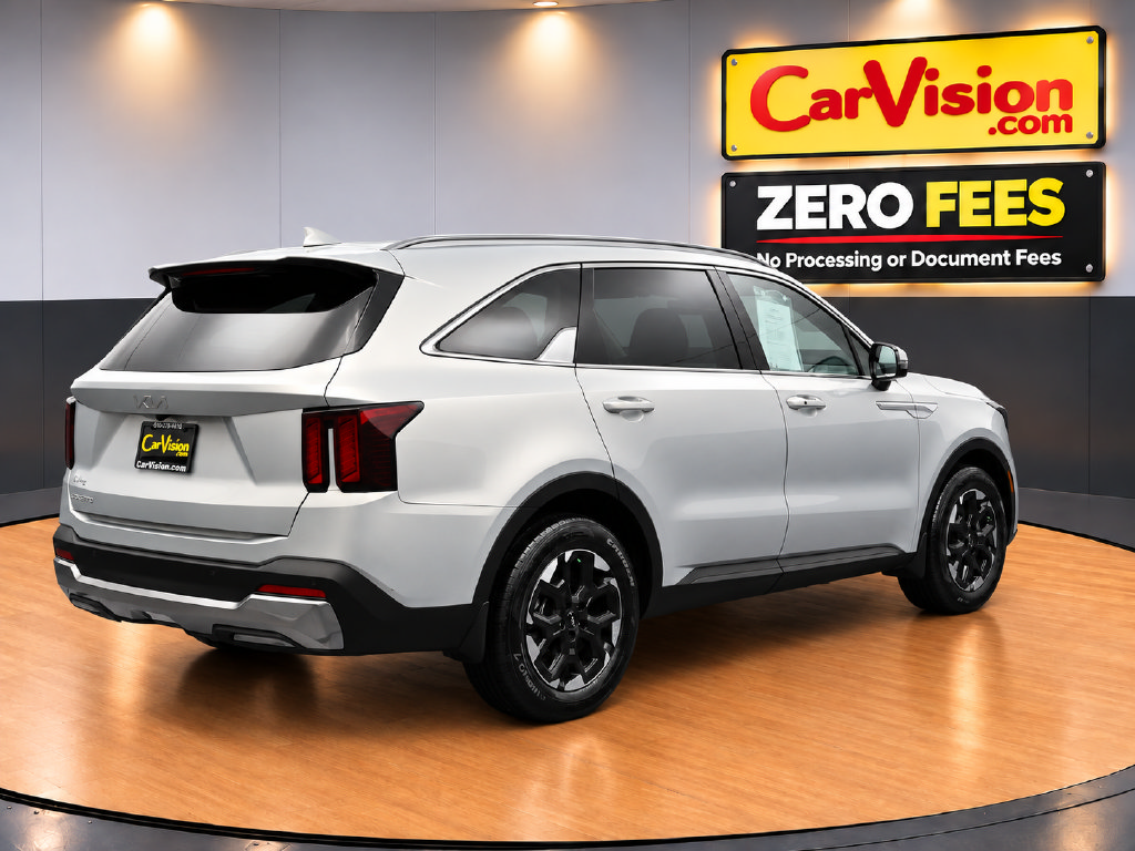 Used 2026 Kia Sorento S FWD image 4