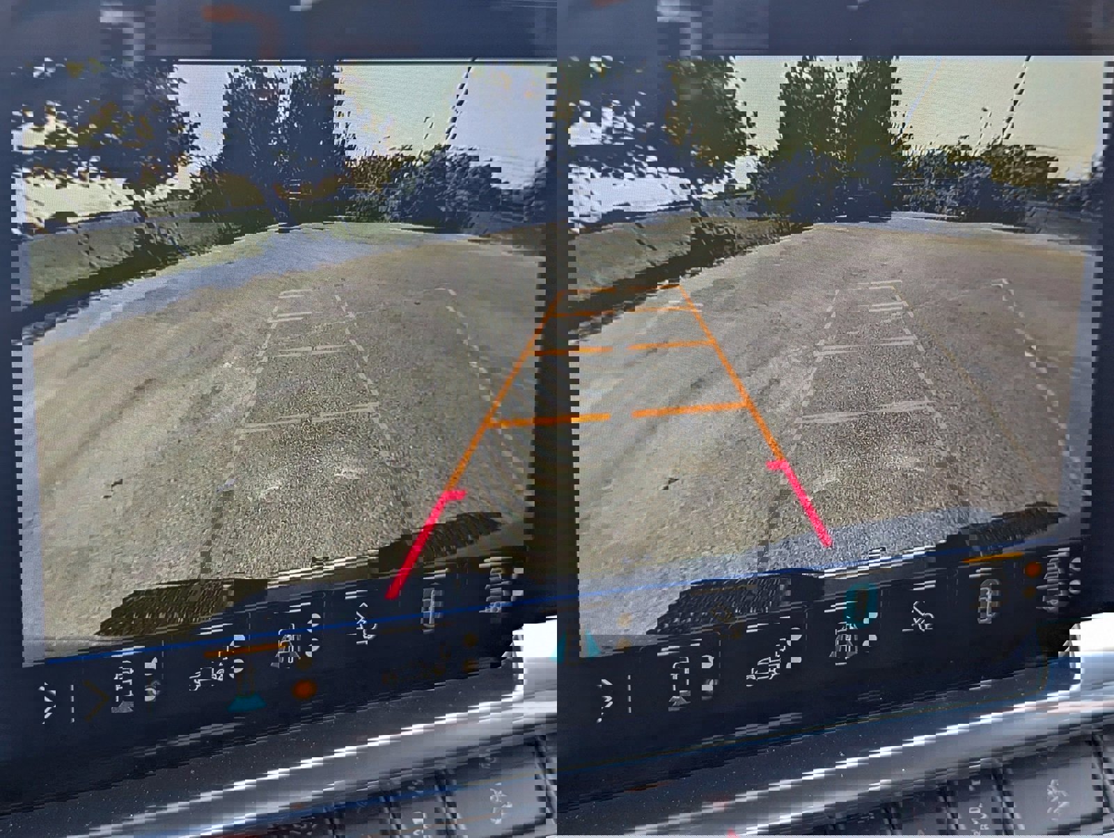 New 2026 Chevrolet Silverado 2500 LTZ w/ LTZ Premium Package image 18