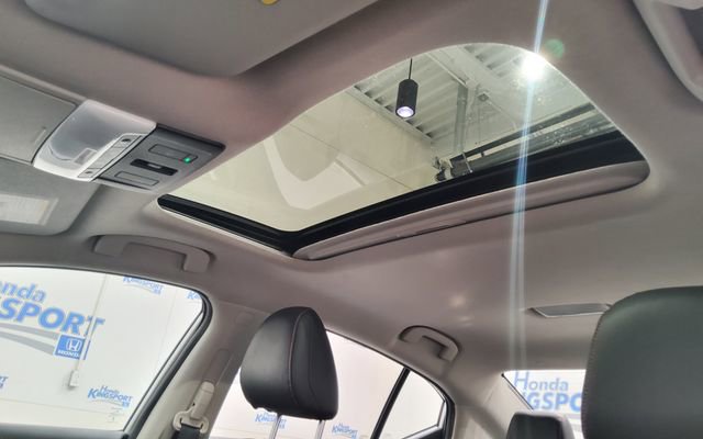 Used 2024 Nissan Sentra SR w/ SR Premium Package image 29