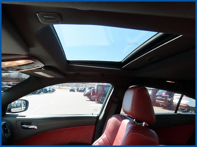 Used 2022 Dodge Charger SRT Hellcat w/ Harman/Kardon Audio Group image 14