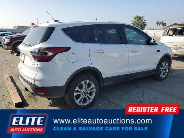 Used 2017 Ford Escape SE image 6