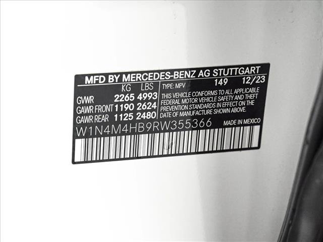 Used 2024 Mercedes-Benz GLB 250 4MATIC image 27