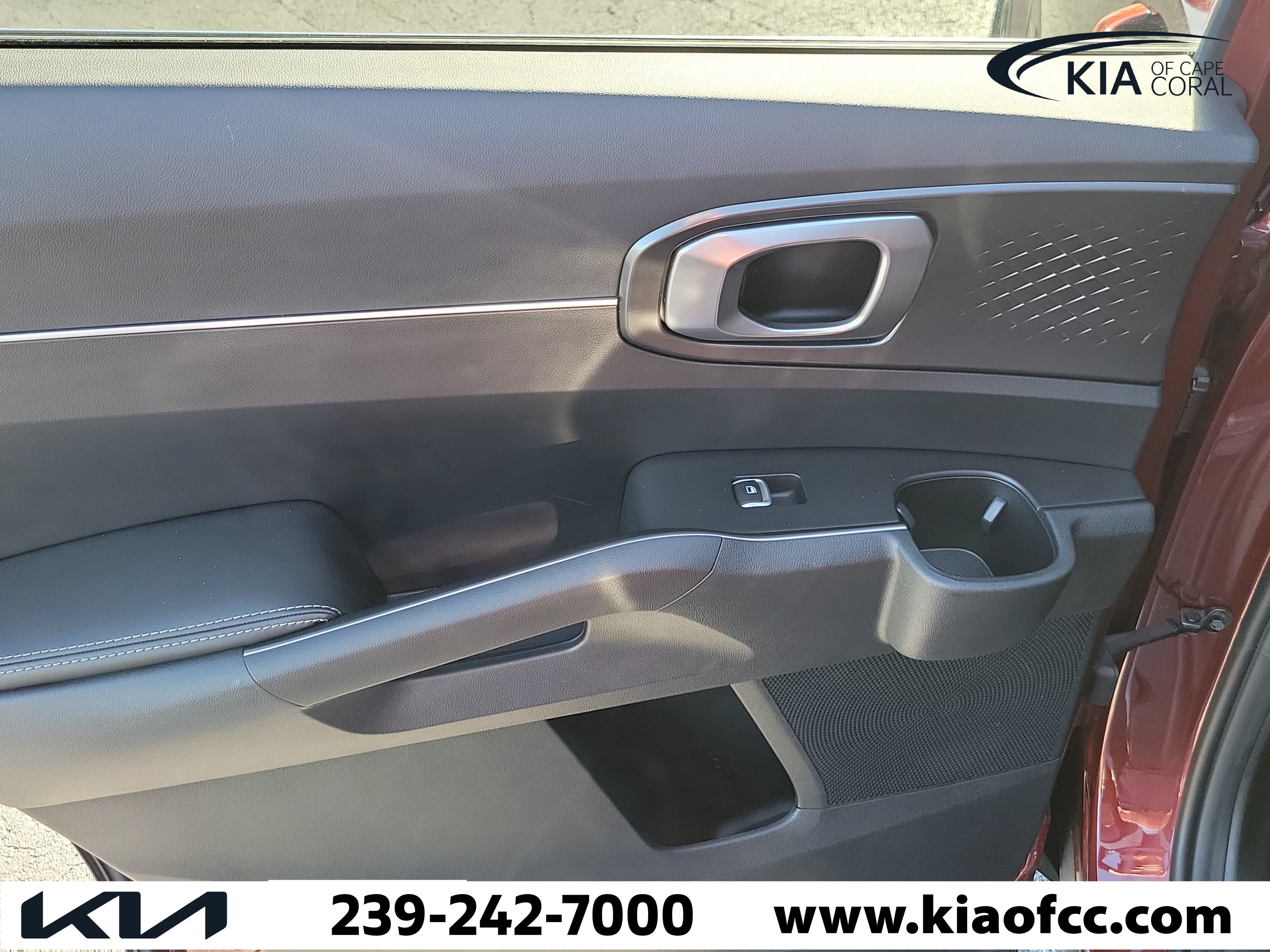 Certified 2025 Kia Sorento S w/ Panoramic Sunroof Package FWD image 14